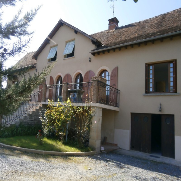 Offres de vente Maison Vailhourles 12200